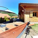 Chalet ⁂⁂ Le Nid De Pierre & Julie Cledicihome 2 Pas Du Centre / & Terasse Amenagee ⁂⁂ *